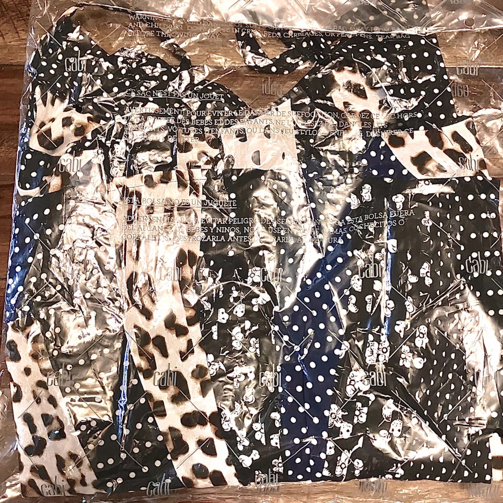 Cabi Crossover Patchwork Multi Printed Cami/Size … - image 4